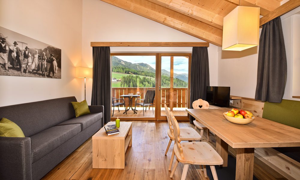 st-magdalena-villnoess-villnoesser-tal-eisacktal-proihof-wohnen-geniessen-01