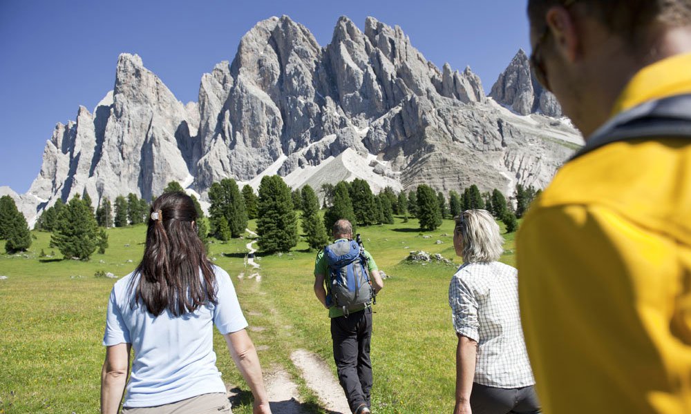st-magdalena-villnoess-villnoesser-tal-eisacktal-proihof-sommer-aktiv-wanderparadies-01